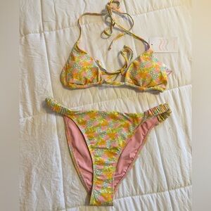 Dippin’ Daisys Bikini Set
